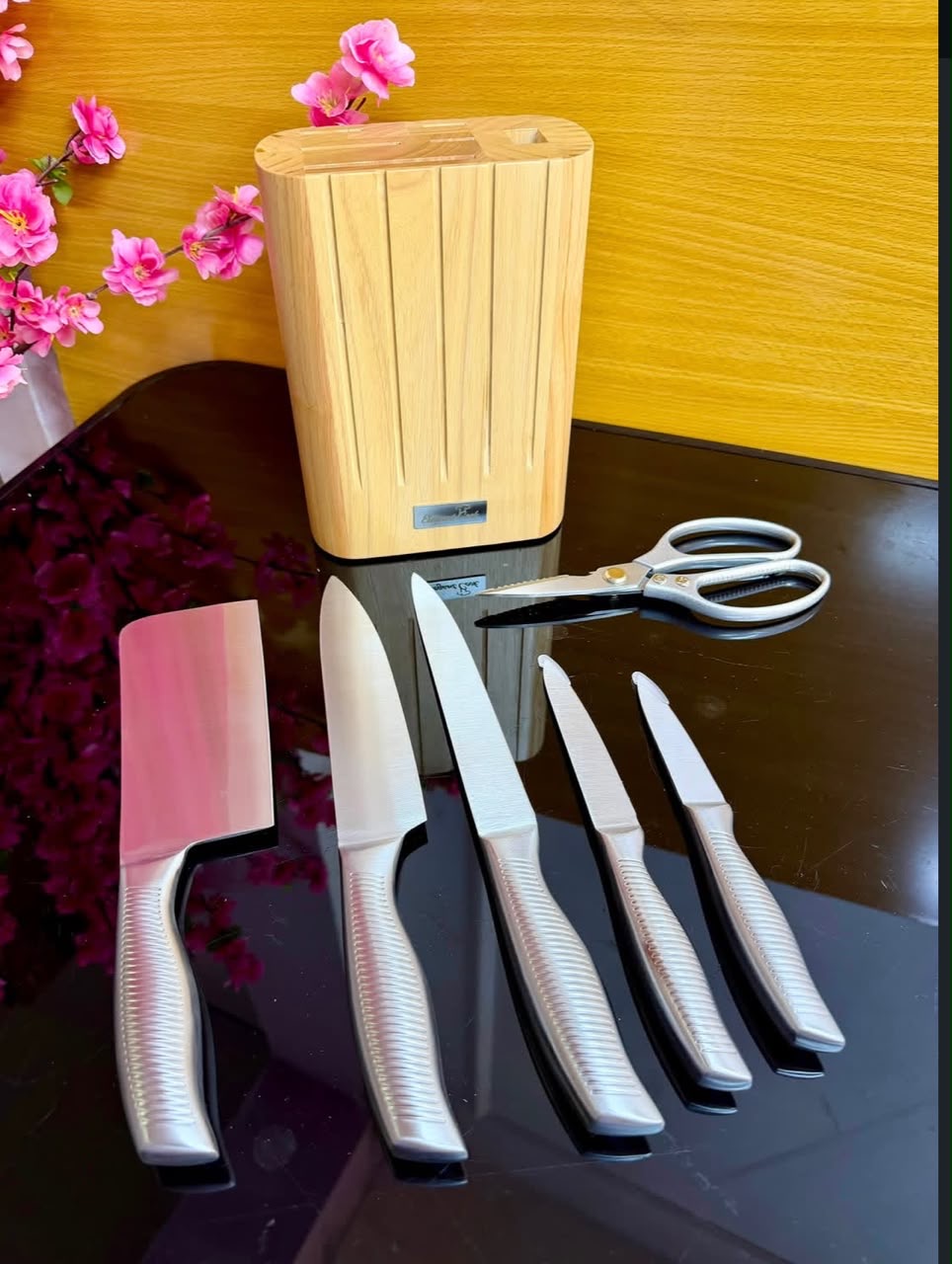 knife clock set
