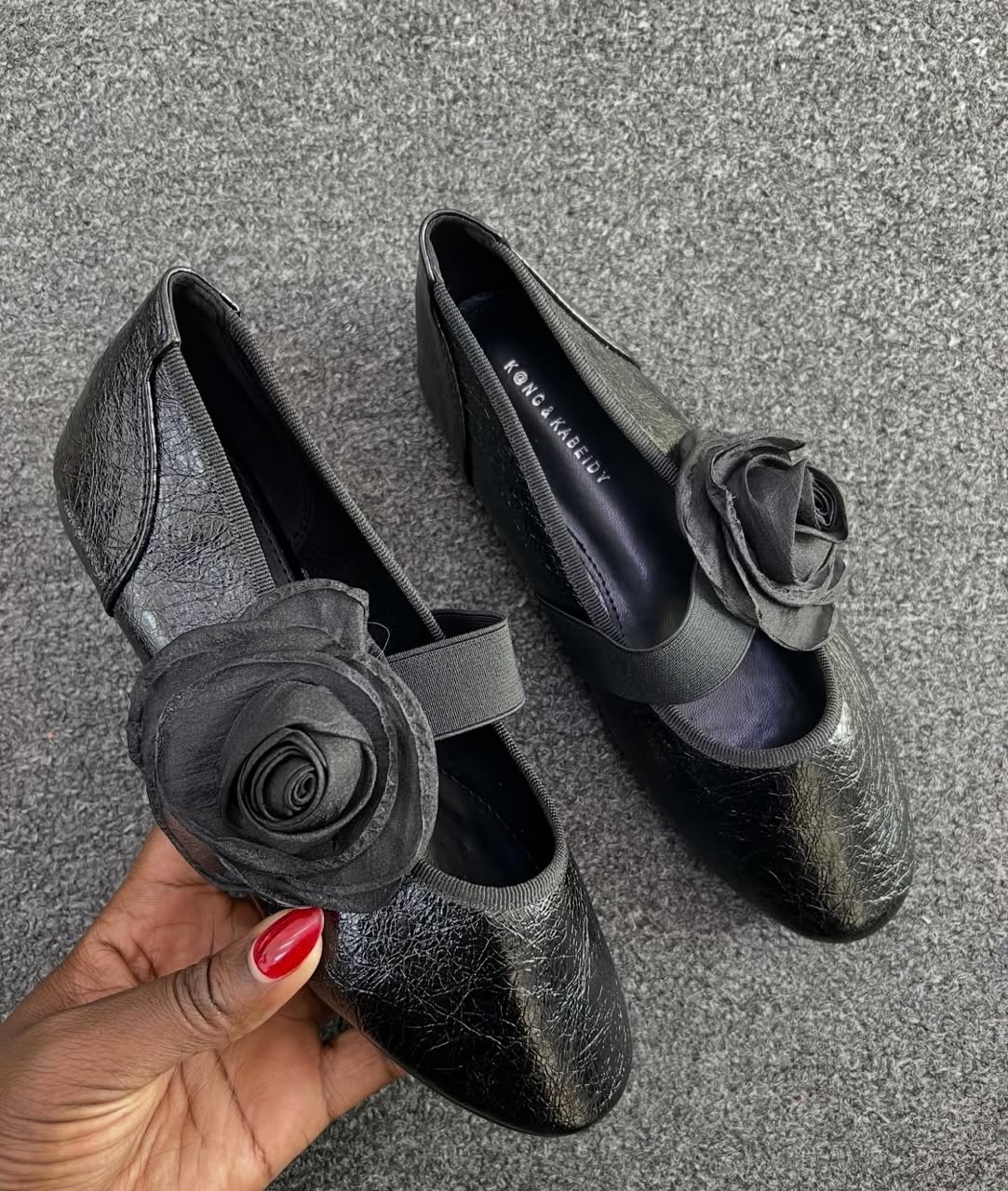 closed shoes