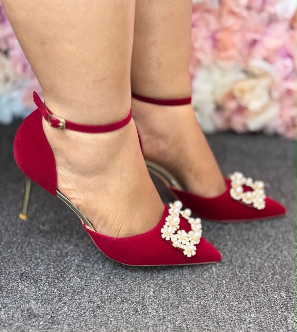 velvet material heel