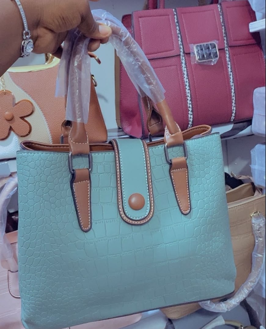 mid size hands handbag