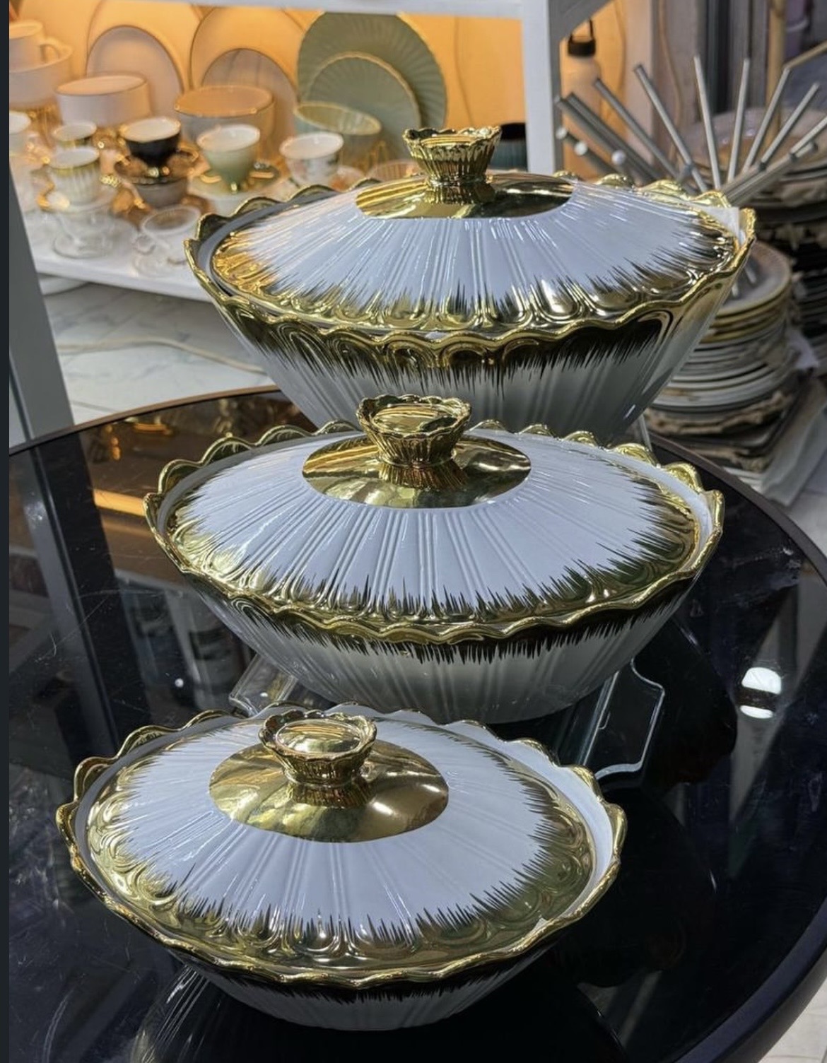 oval serving dish