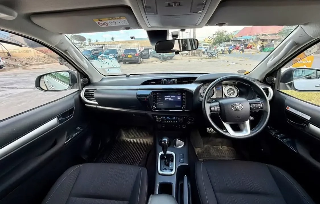 Hilux double cabin