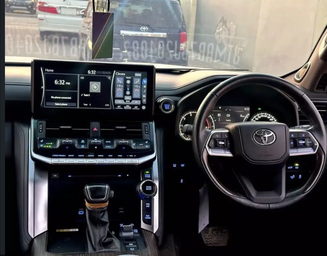 Toyota land cruiser 300 Zx