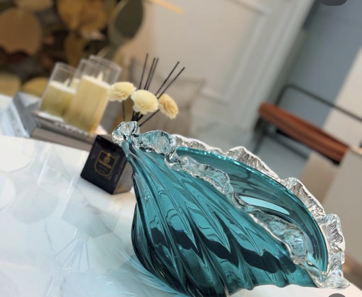 table vase