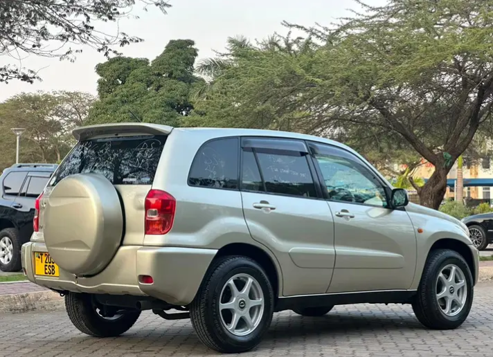 TOYOTA RAV4 KILL TIME year 2003
