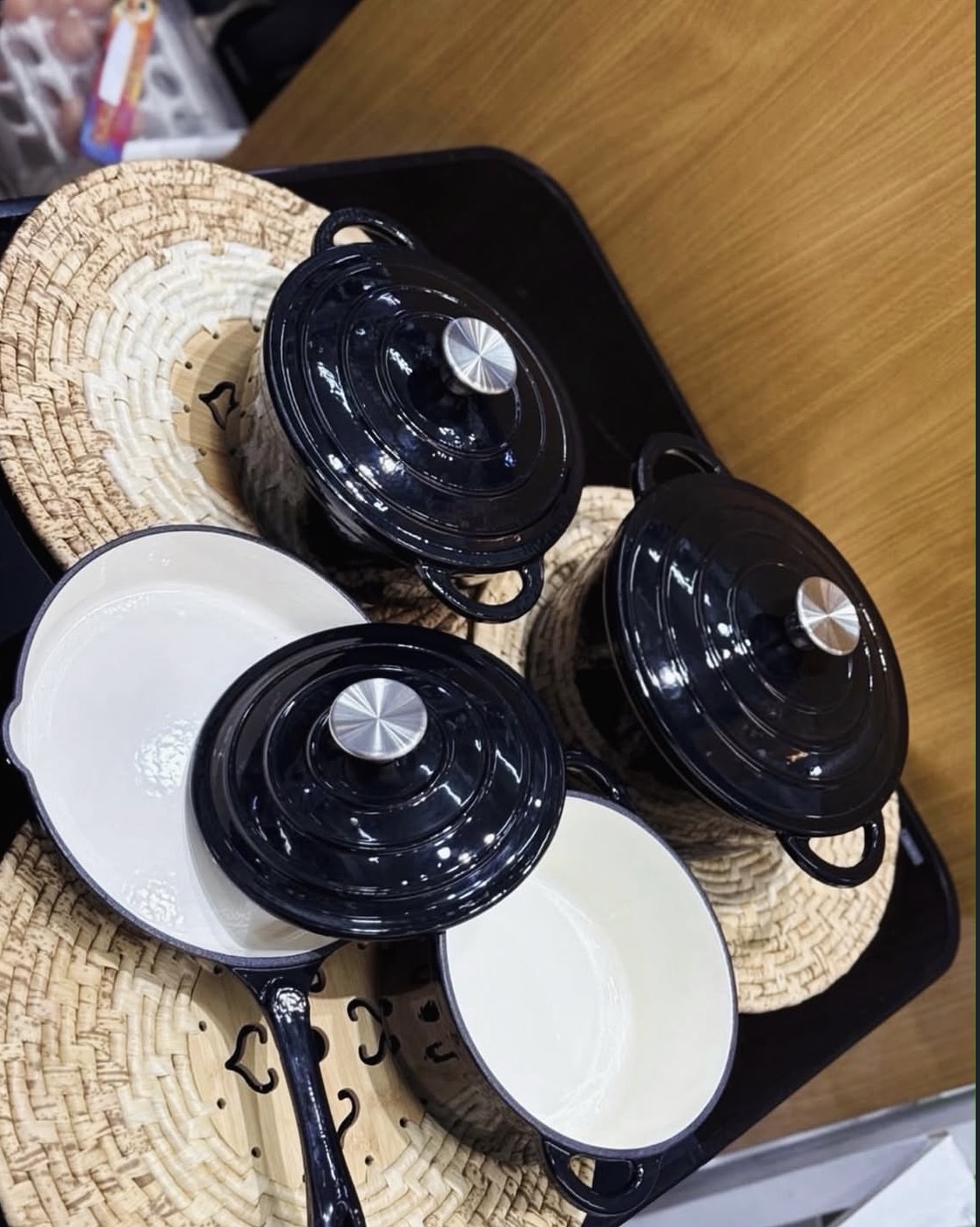 Sufuria nyeusi