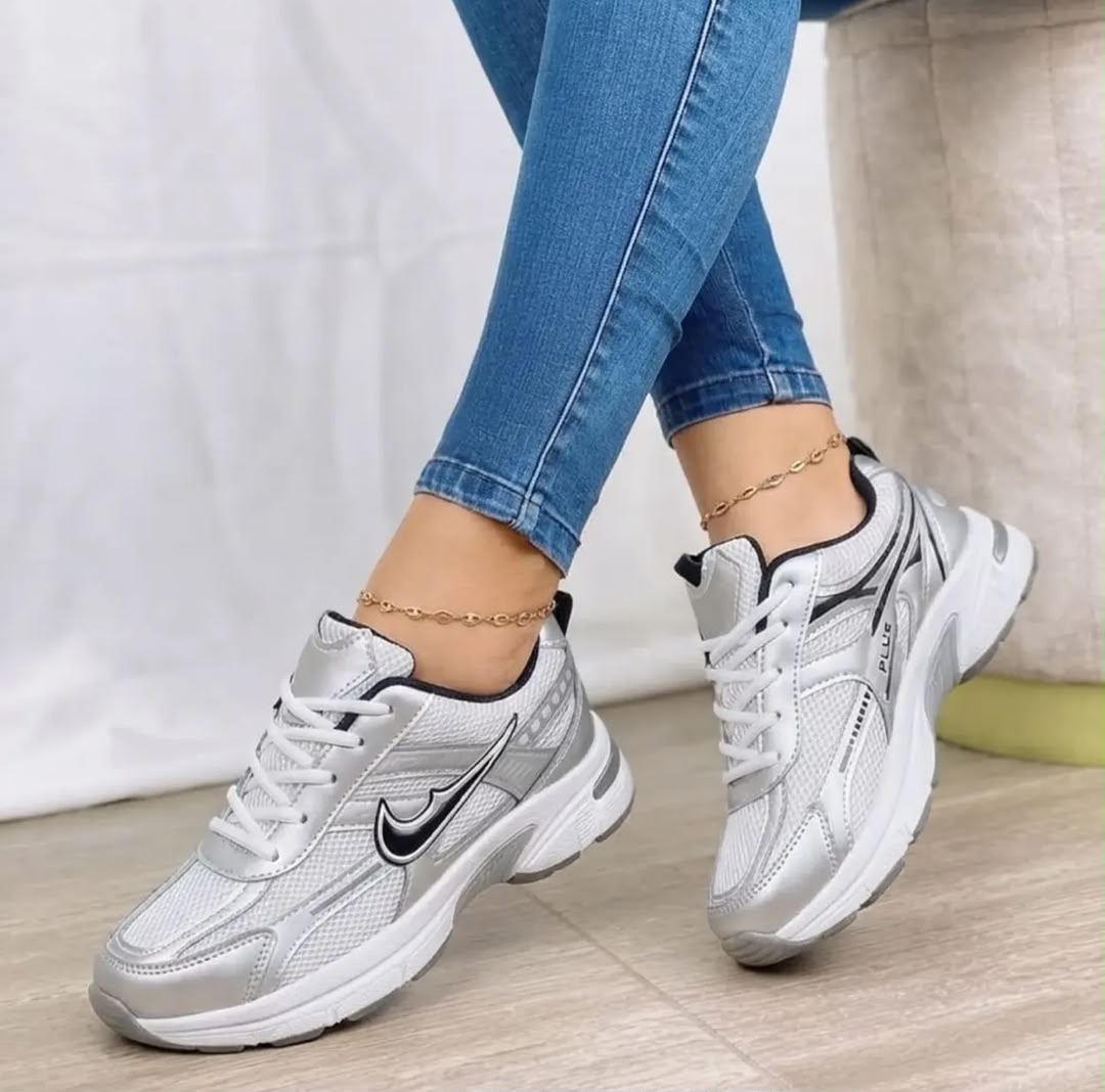 Nike female shoes
