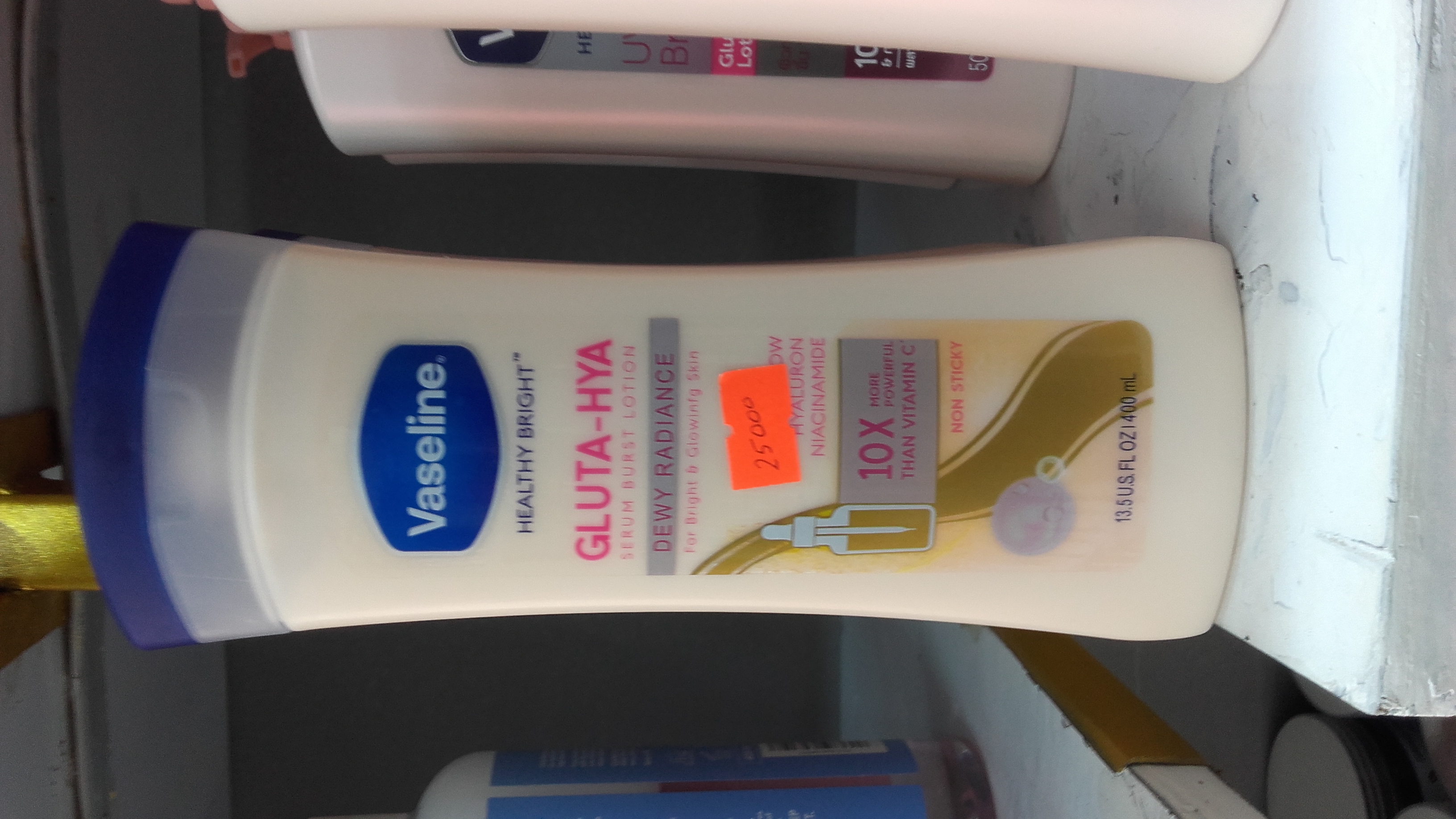 Gluta-Hya Serum