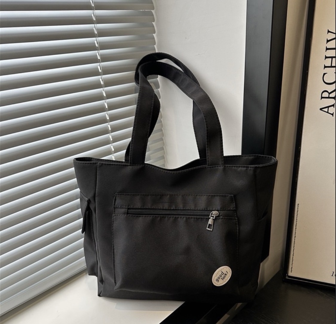 Baguette handbag