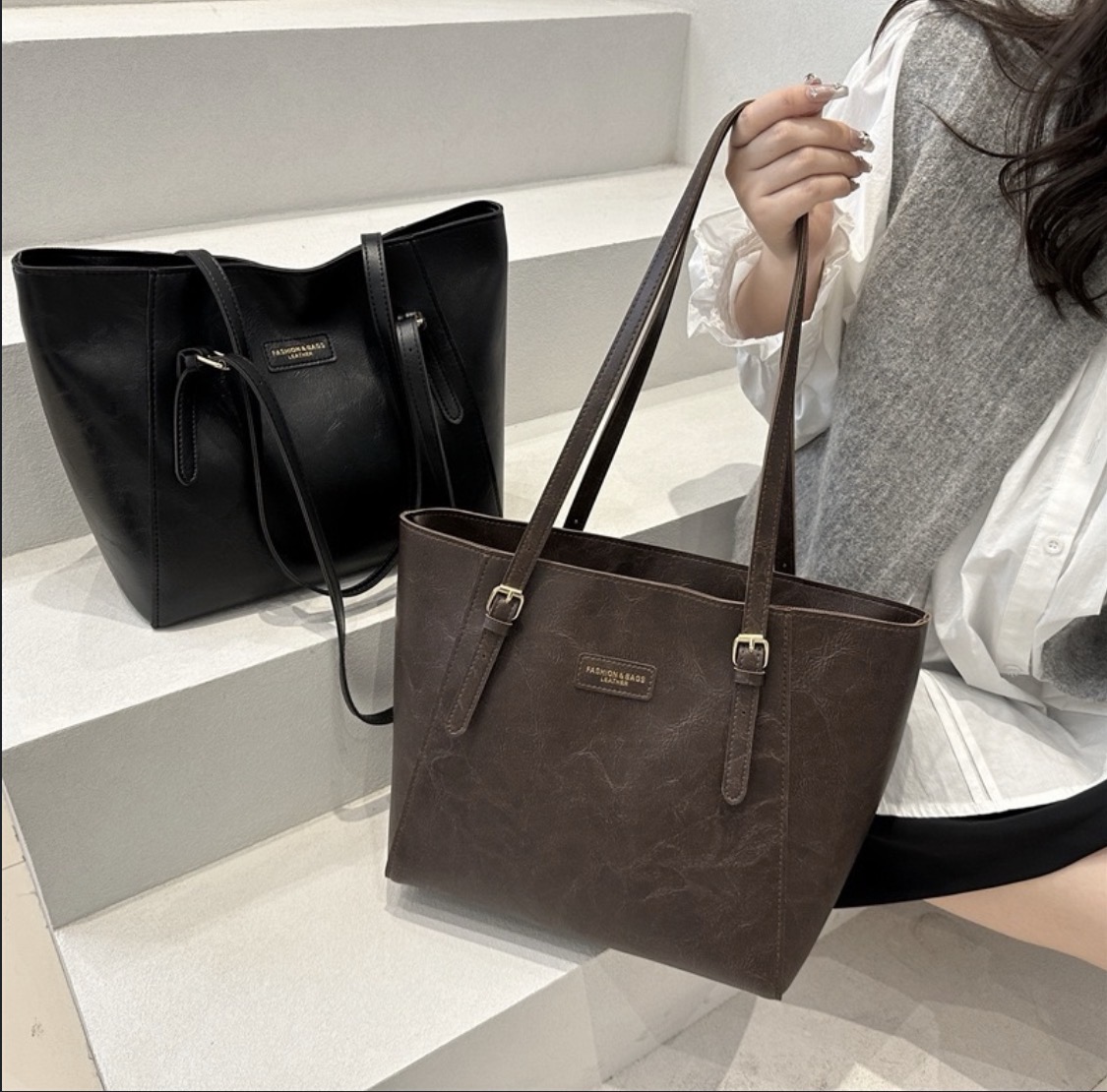 Leather tote bag