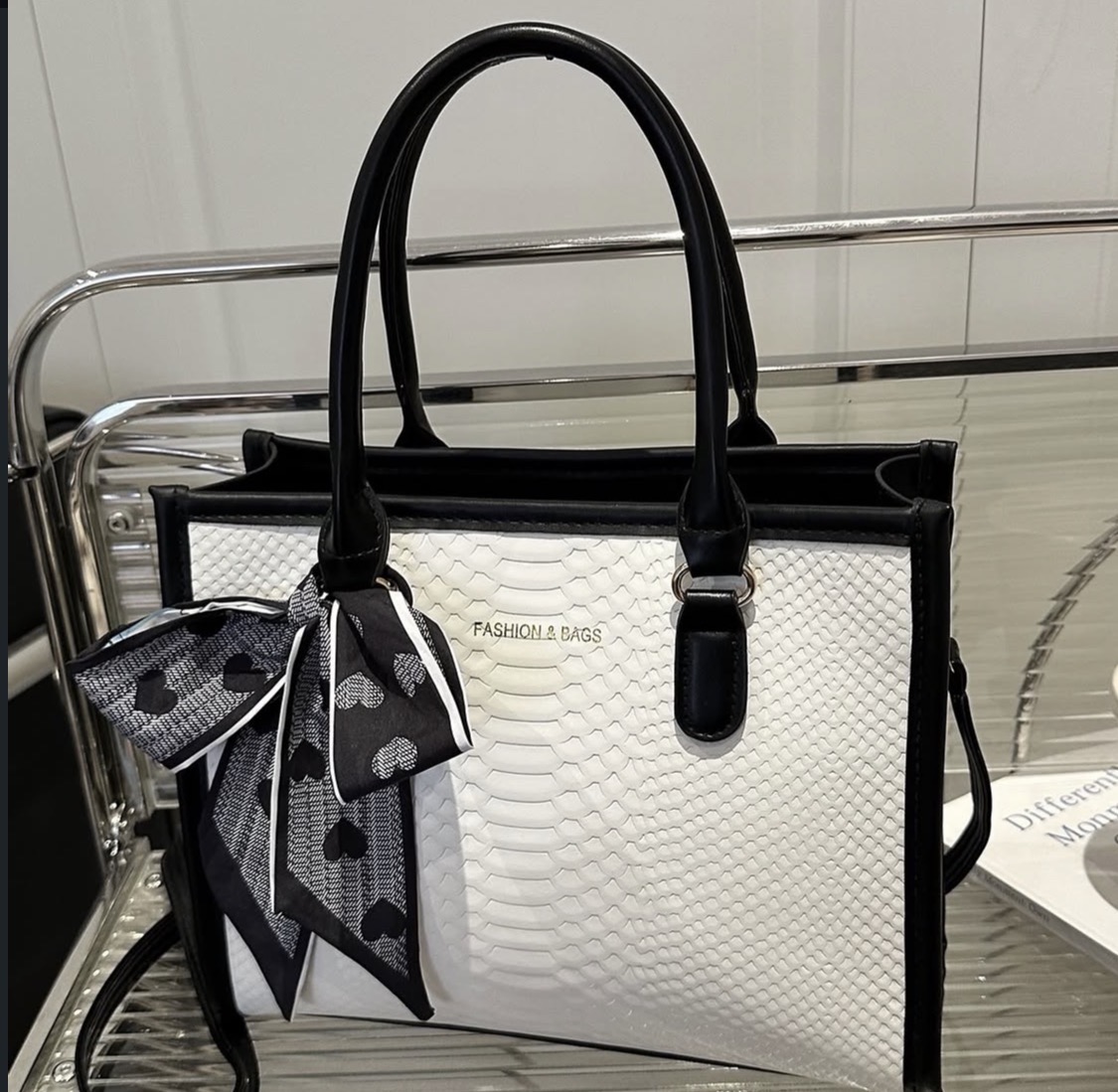 Fashion handbags