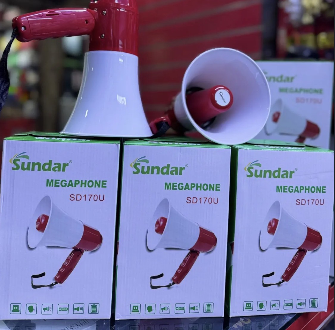 Sundar megaphone