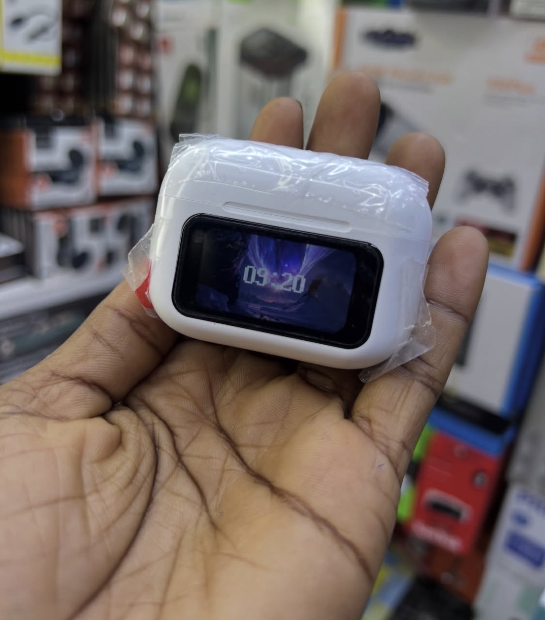AirPods display