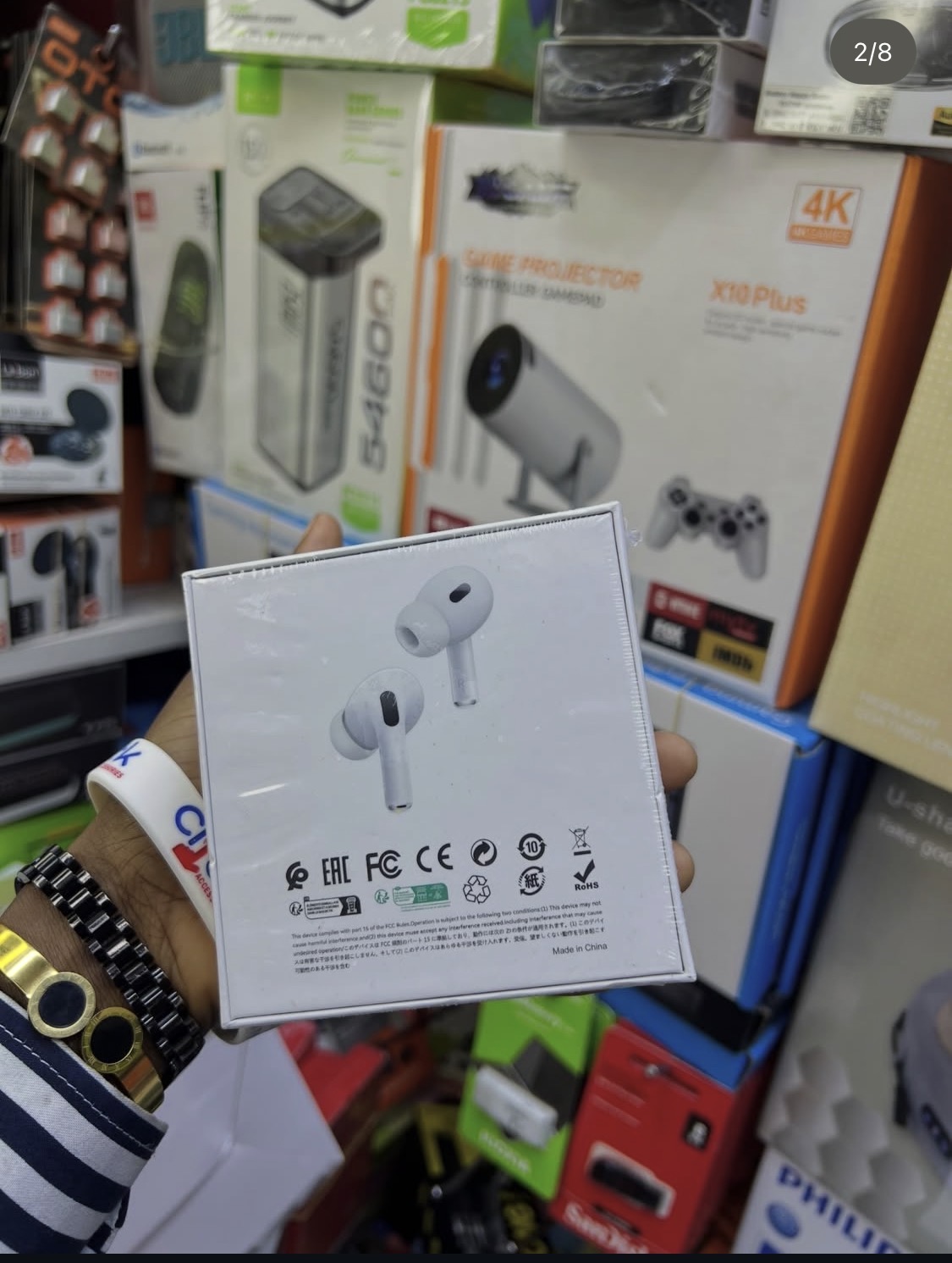 AirPods display