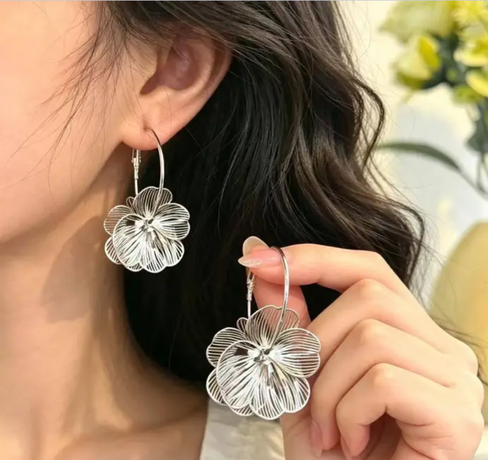 Beautiful ear rings A 4