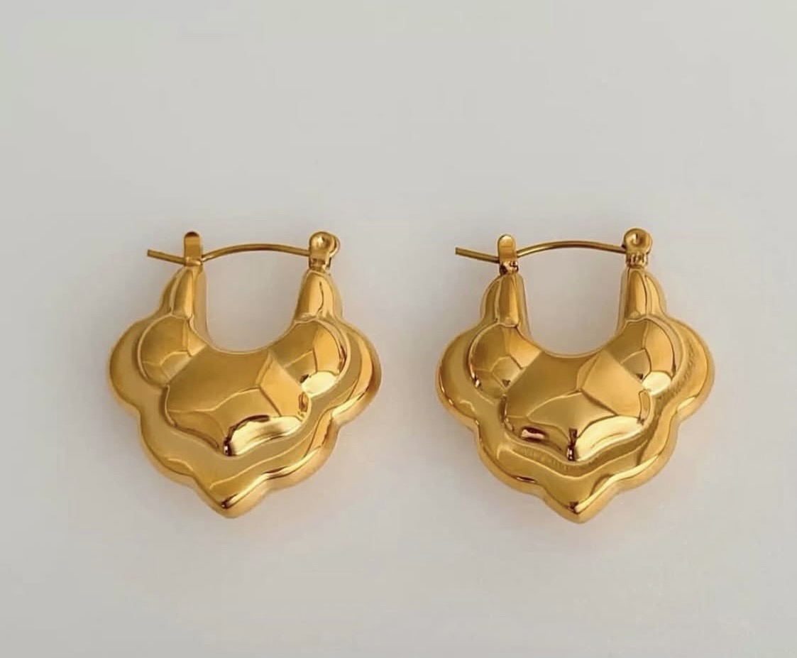 viola earing