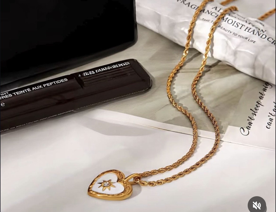 eva necklace