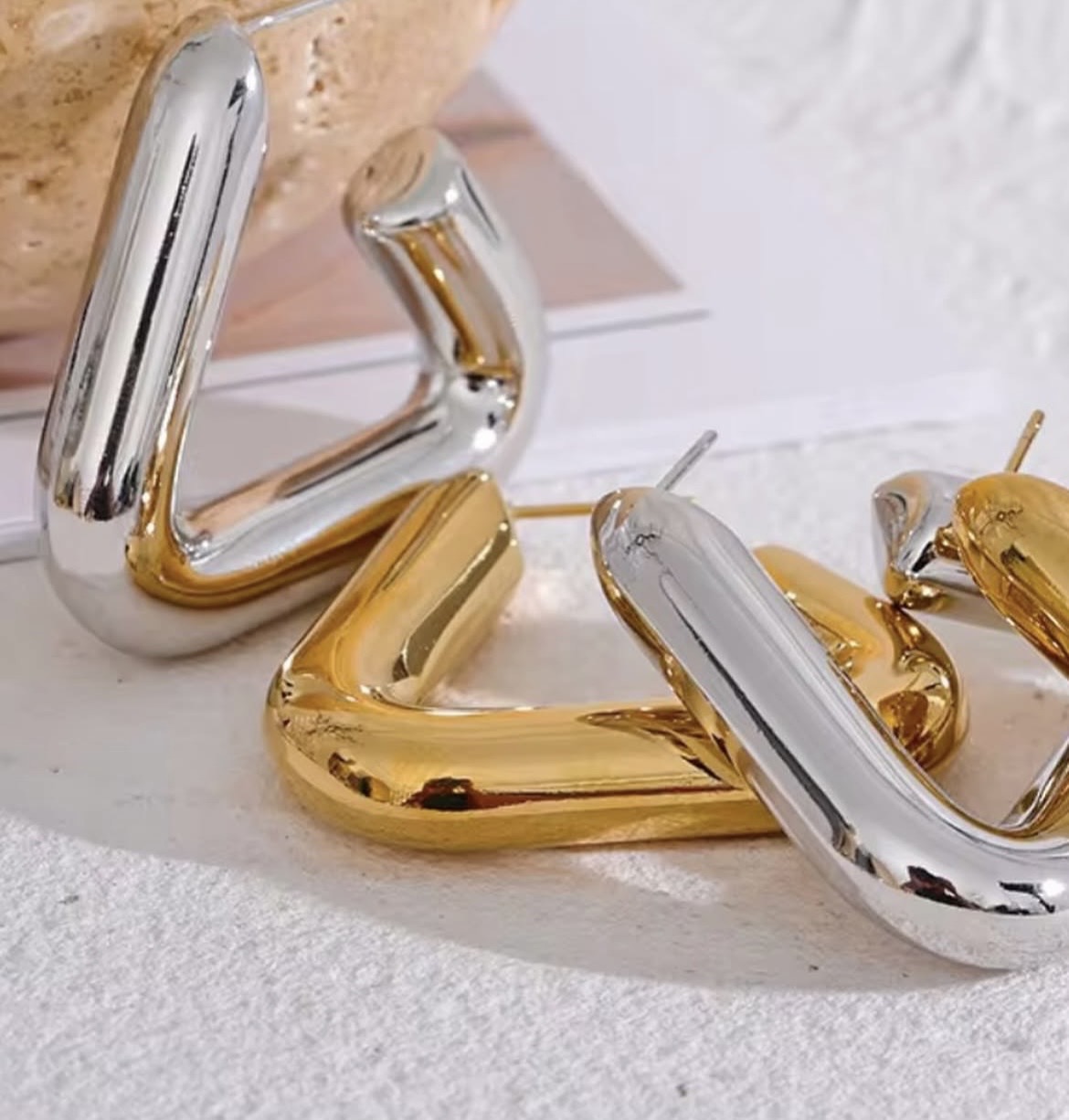 Lina hoops