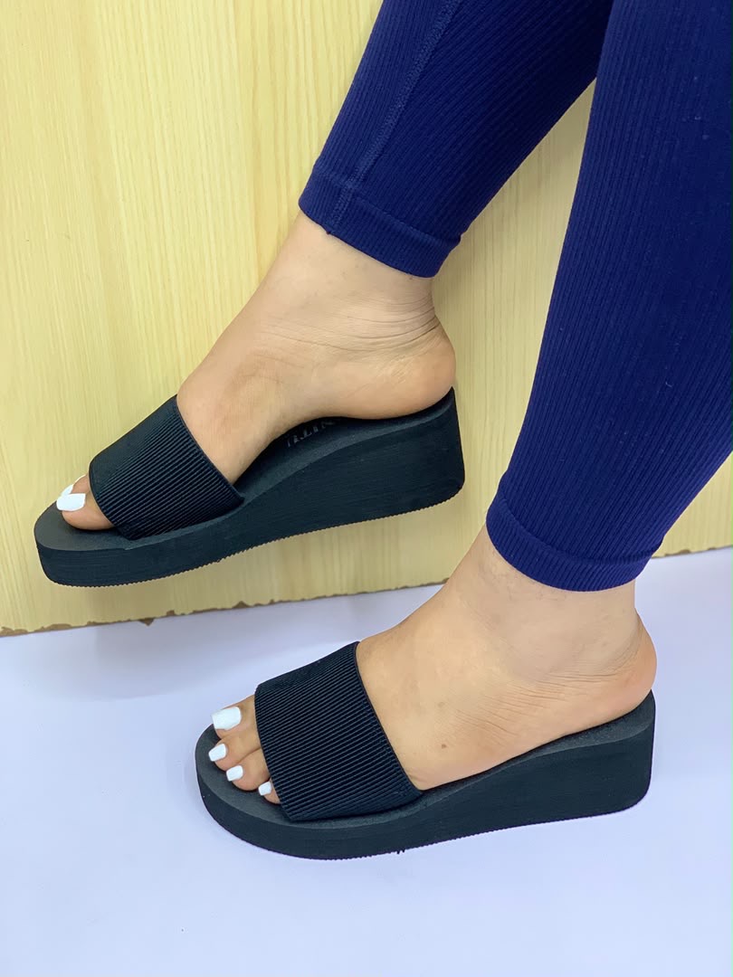 wedge sandles mkanda mnene