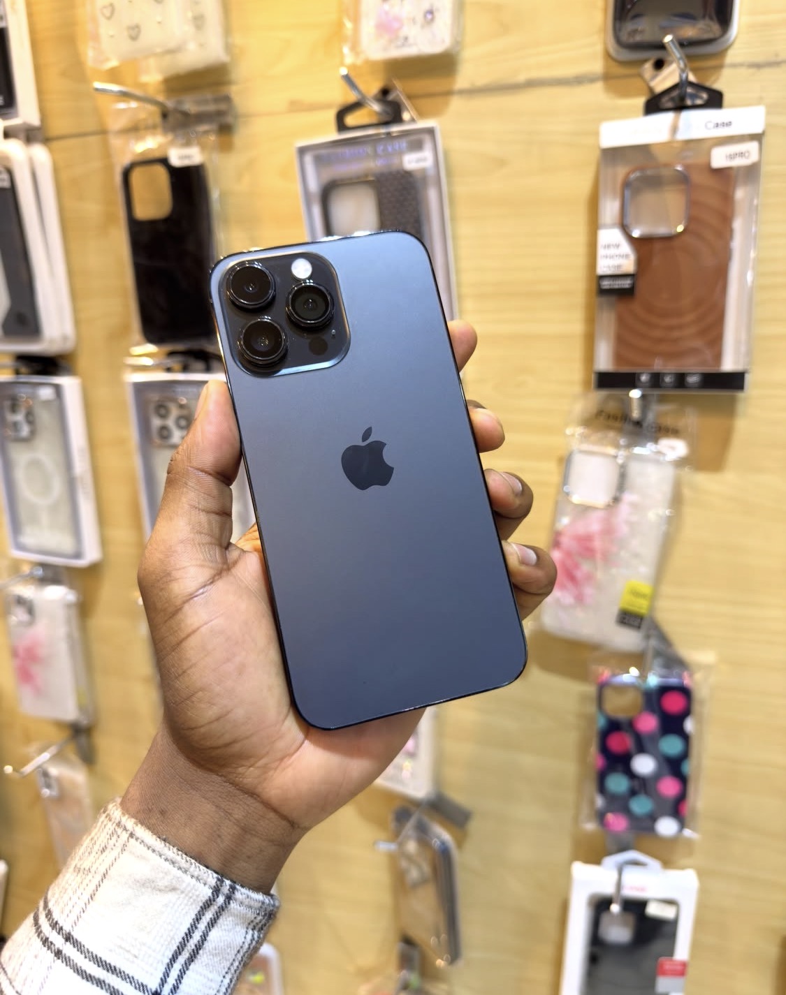 iPhone 14 promax.