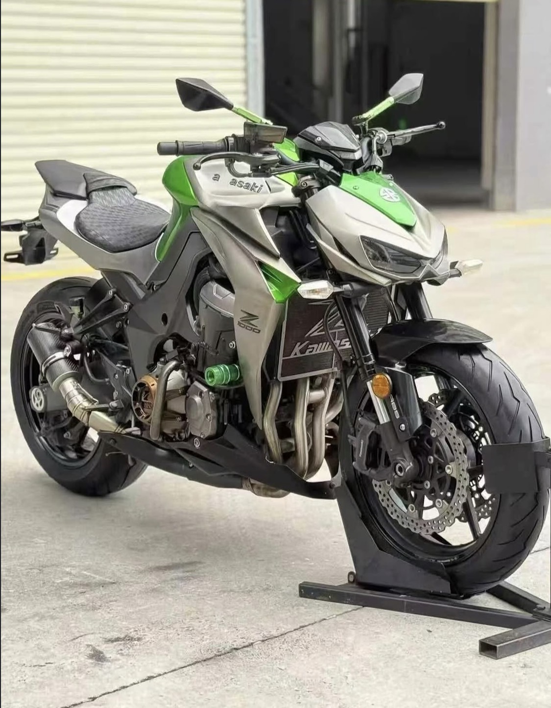 Kawasaki Z1000
