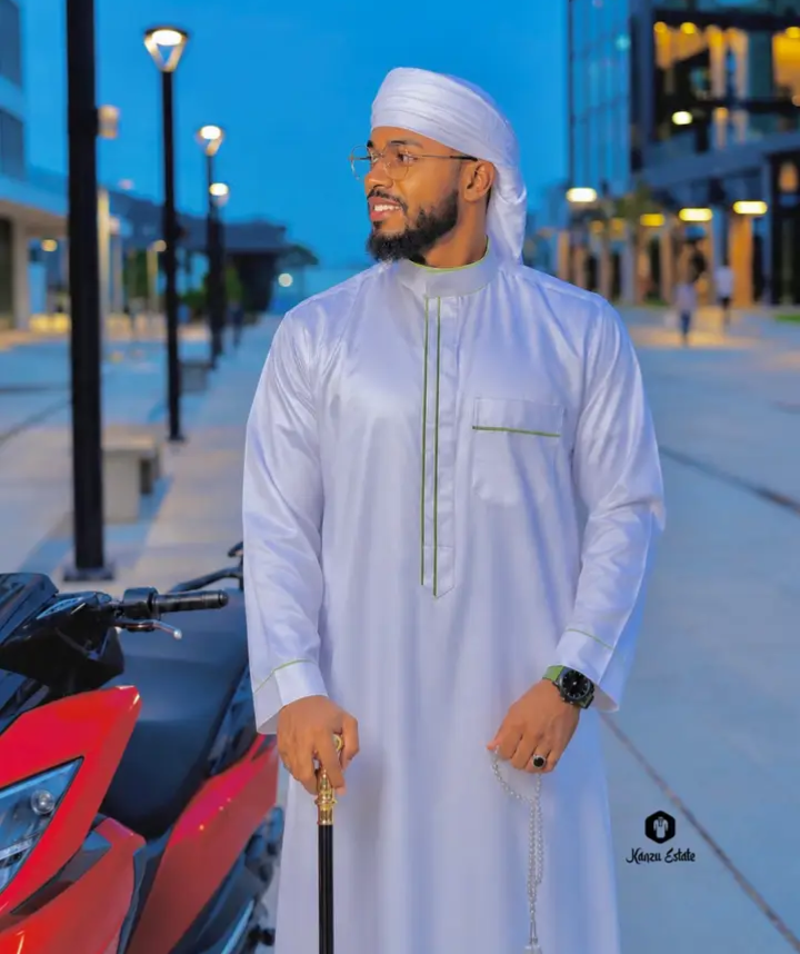 Kanzu1