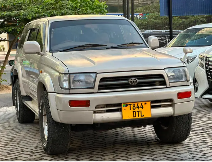 Toyota Hilux surf