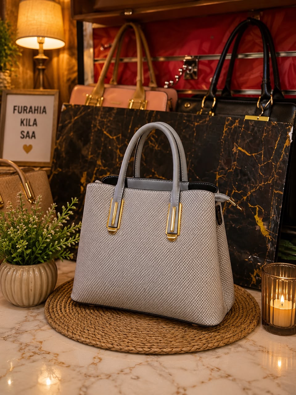 Elegant handbag