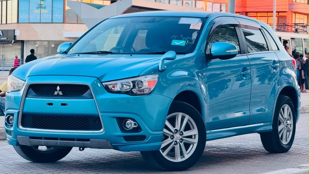 MITSUBISHI RVR